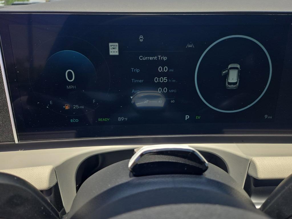 new 2025 Hyundai TUCSON Hybrid car, priced at $37,207
