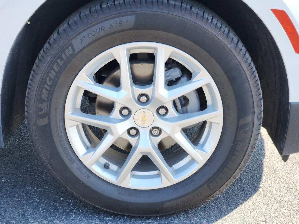 used 2022 Chevrolet Equinox car, priced at $19,288