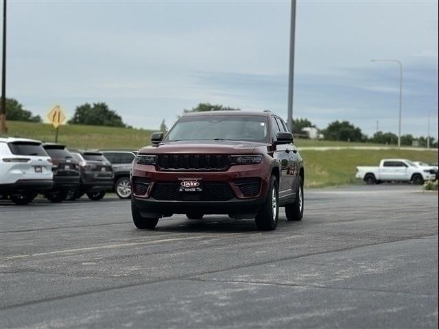 used 2022 Jeep Grand Cherokee car, priced at $27,376