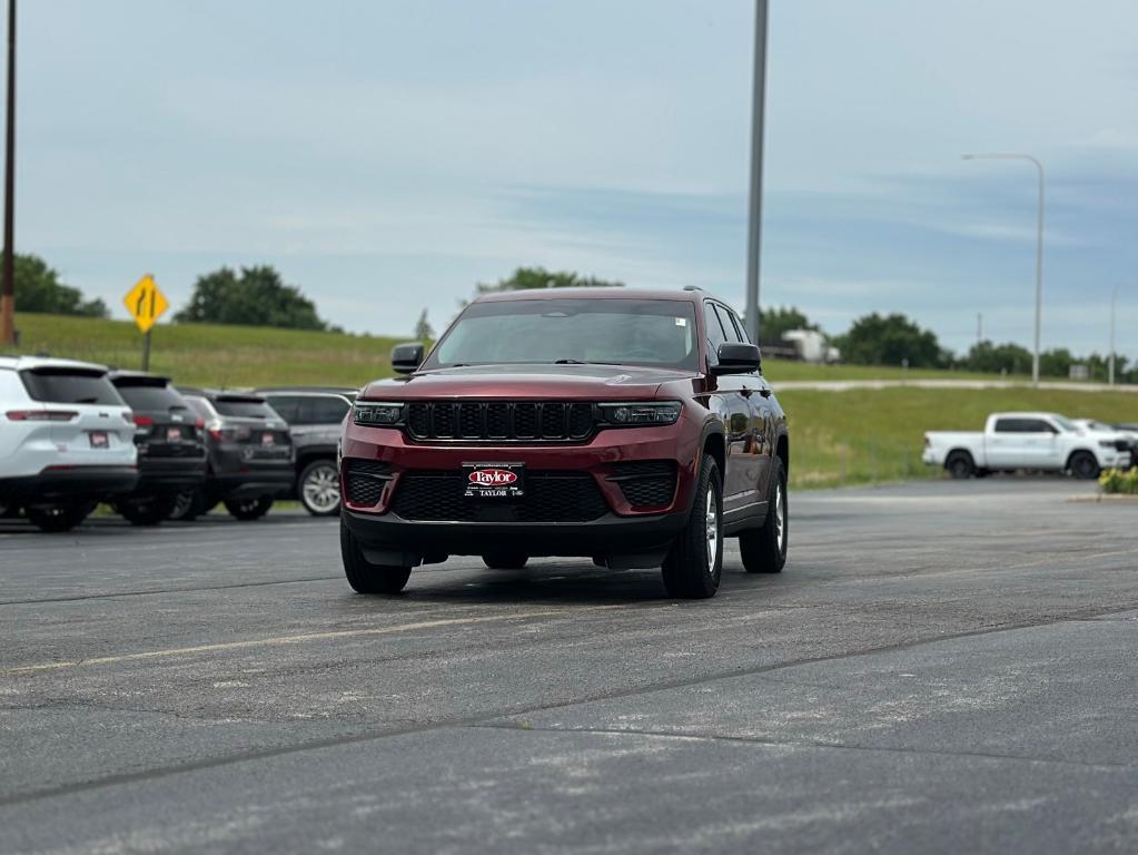 used 2022 Jeep Grand Cherokee car, priced at $29,915