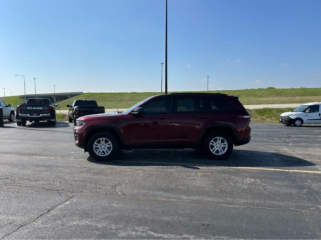 used 2022 Jeep Grand Cherokee car, priced at $32,690