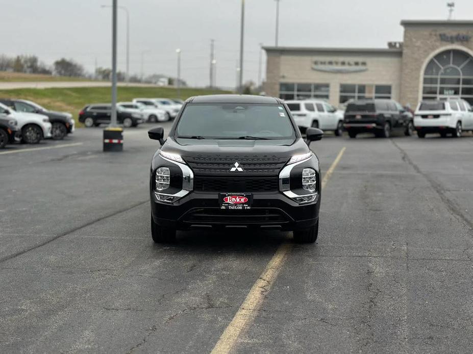 used 2023 Mitsubishi Outlander car, priced at $25,888