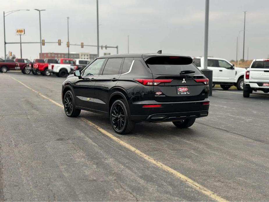 used 2023 Mitsubishi Outlander car, priced at $25,888