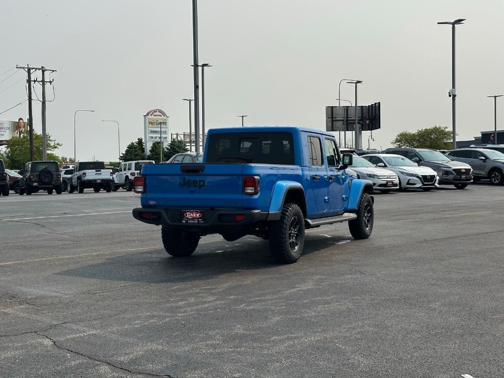 new 2025 Jeep Gladiator car, priced at $45,183