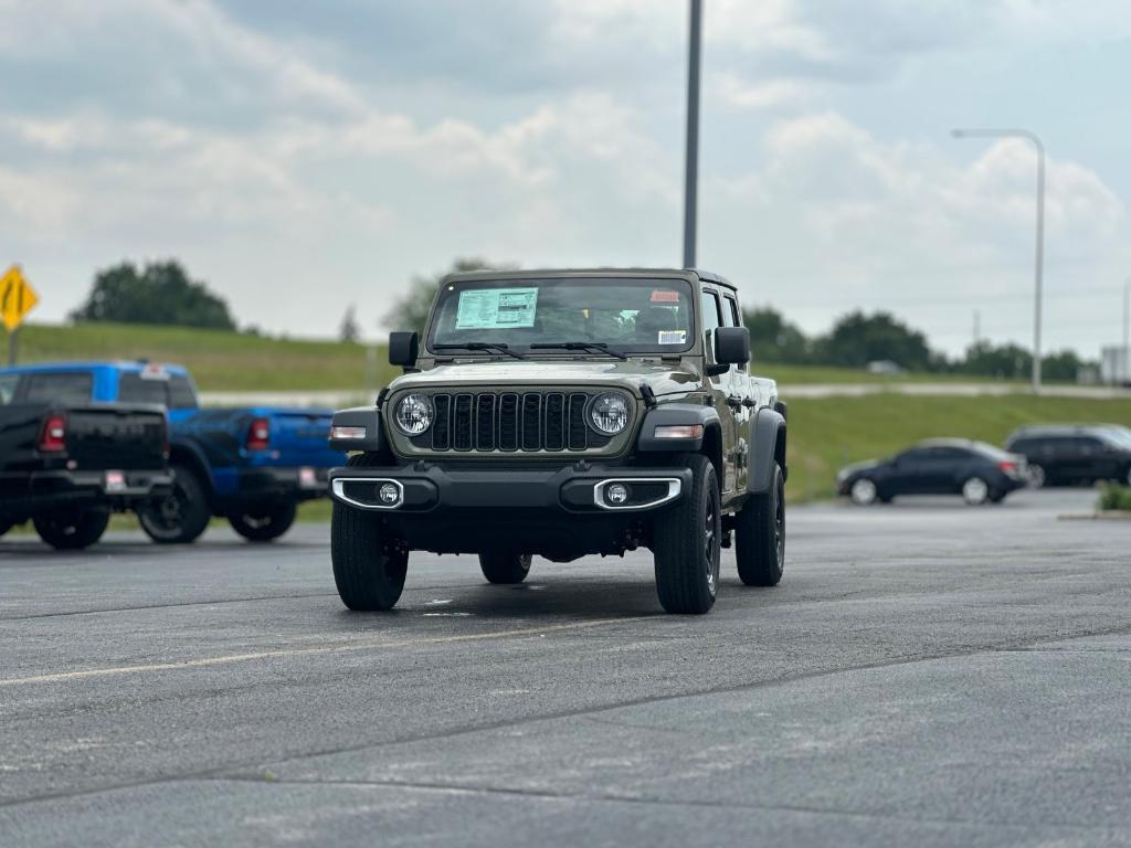 new 2025 Jeep Gladiator car, priced at $39,999