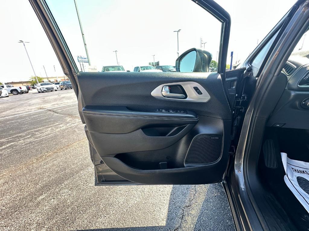 used 2019 Chrysler Pacifica car, priced at $24,698