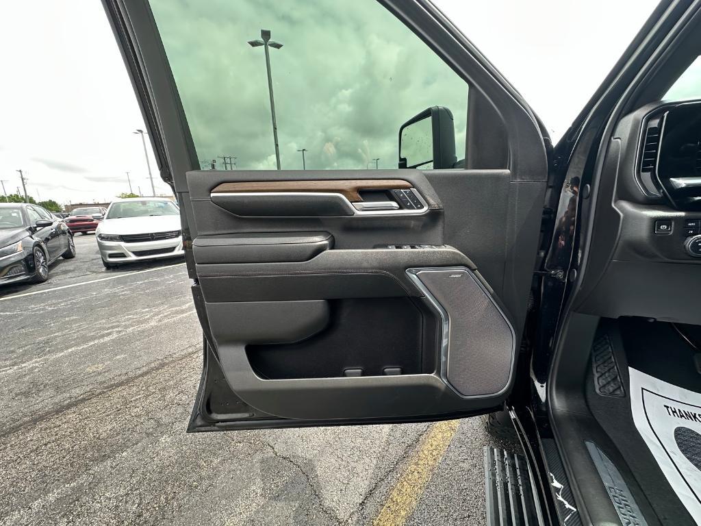 used 2024 Chevrolet Silverado 2500 car, priced at $78,547