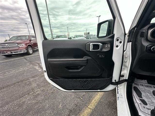 used 2023 Jeep Gladiator car, priced at $28,743