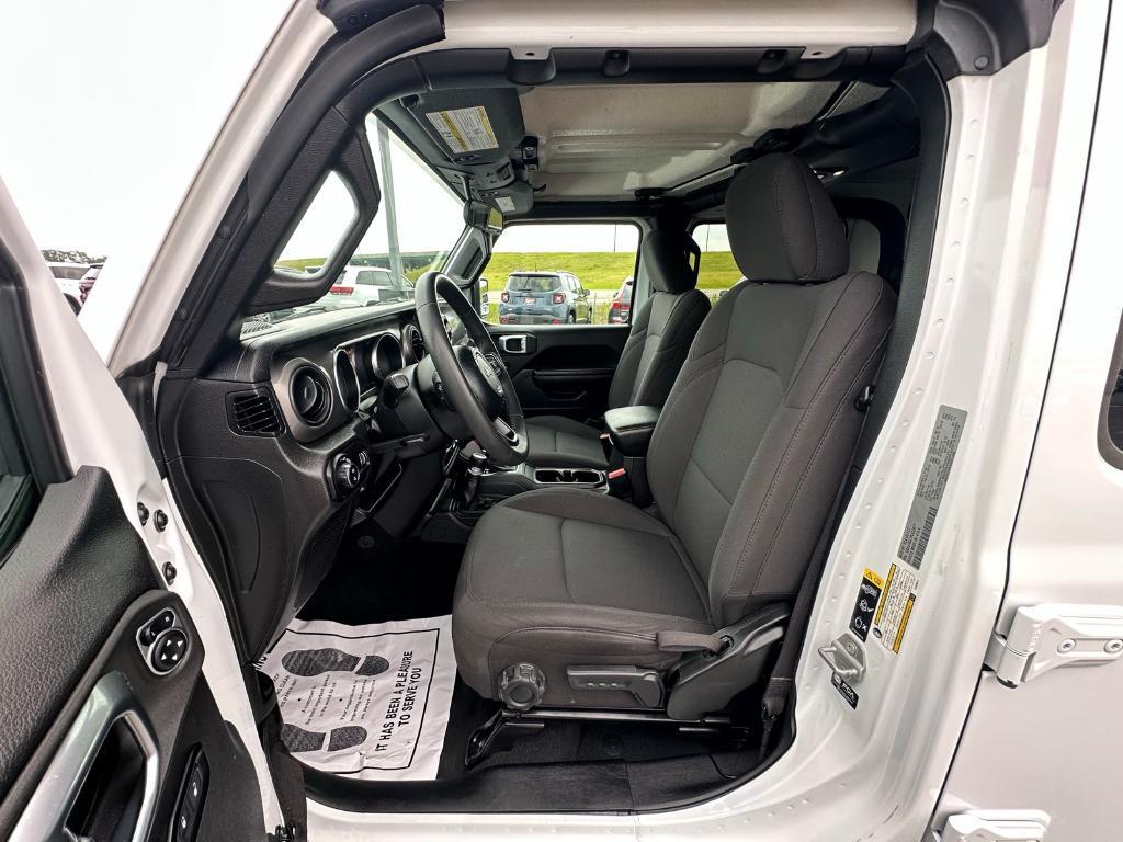 used 2023 Jeep Gladiator car, priced at $30,264