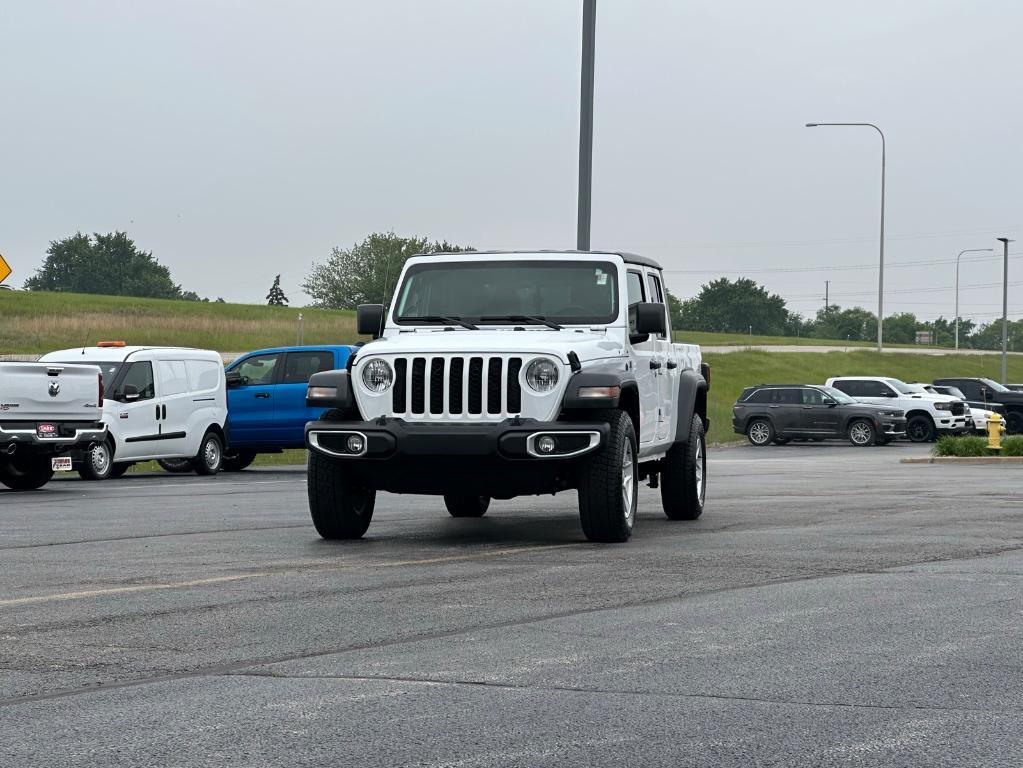 used 2023 Jeep Gladiator car, priced at $31,995