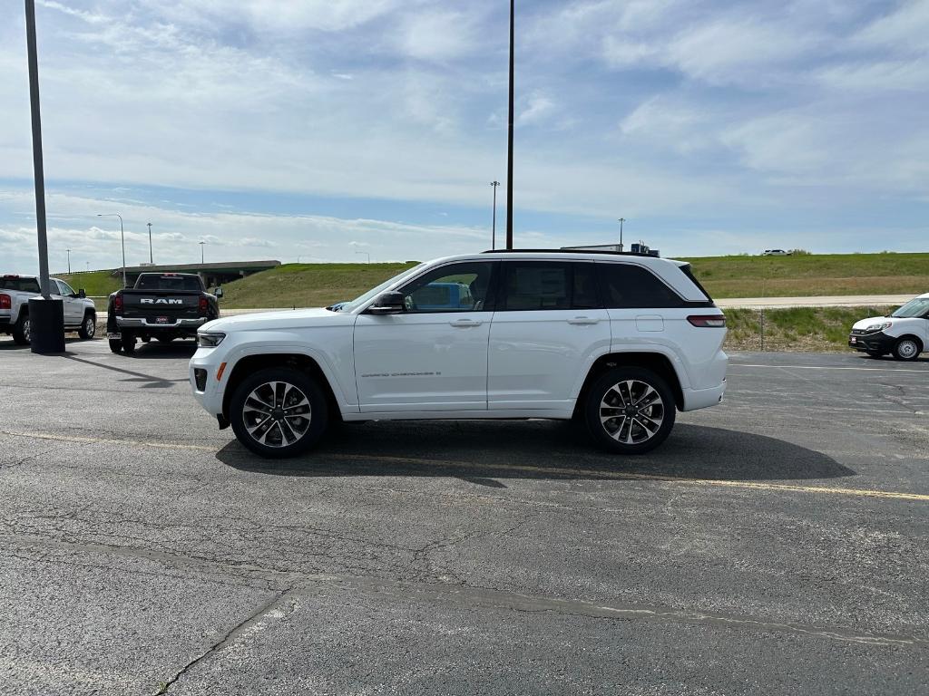 new 2025 Jeep Grand Cherokee car, priced at $60,102