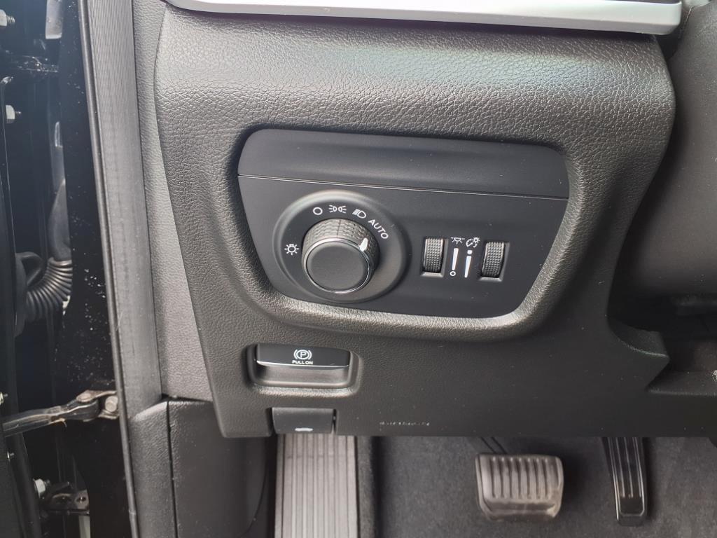 used 2023 Jeep Grand Cherokee L car, priced at $30,935
