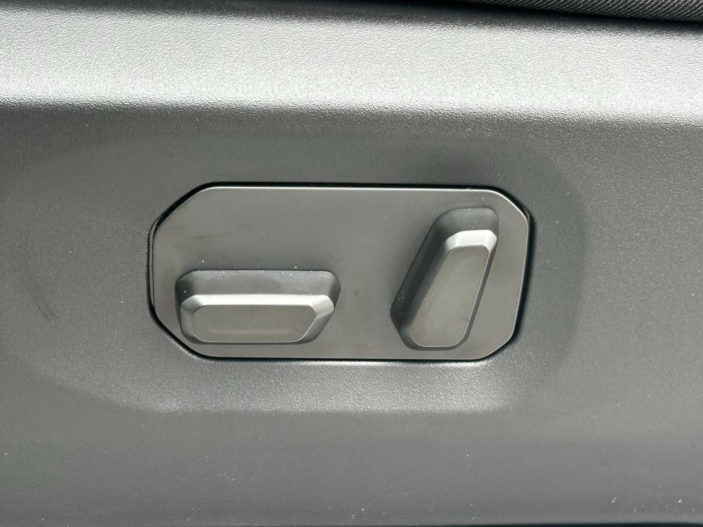 new 2025 Jeep Wrangler car, priced at $52,038