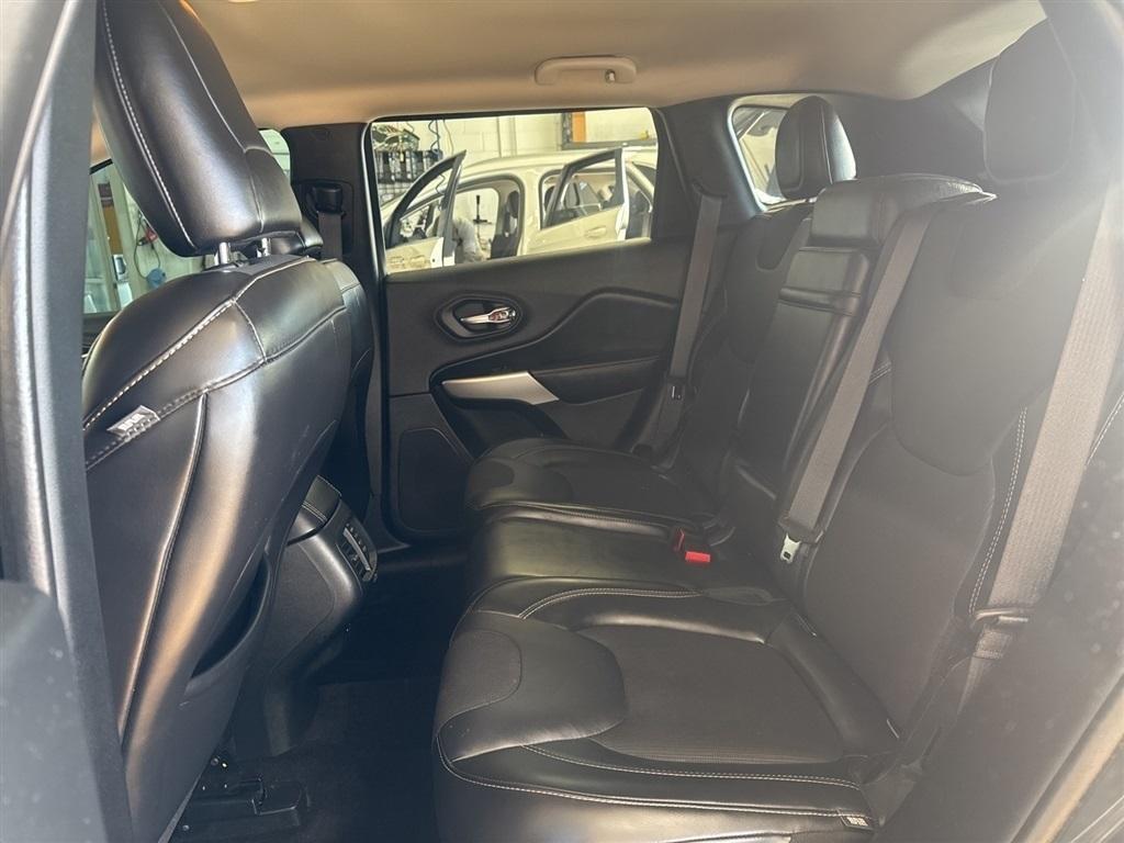 used 2018 Jeep Cherokee car, priced at $16,806