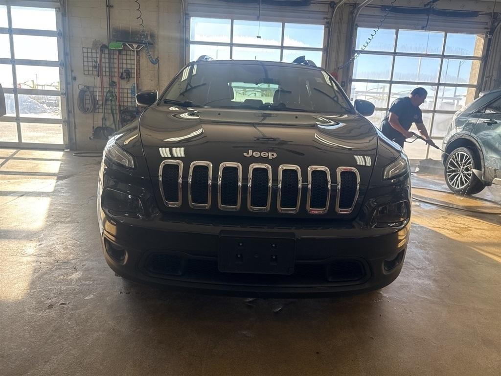 used 2018 Jeep Cherokee car, priced at $16,806