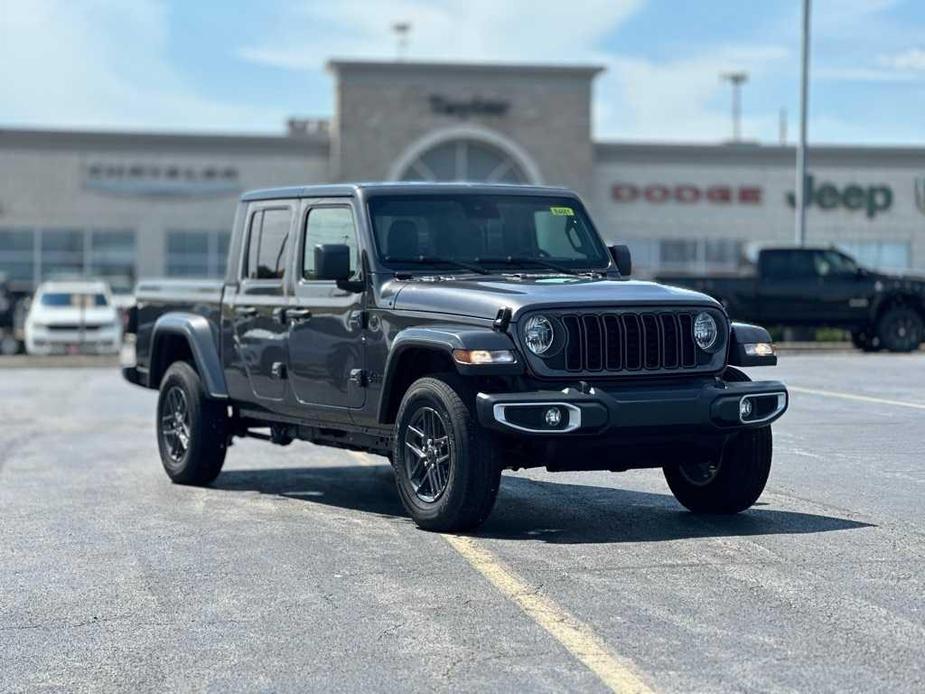 new 2024 Jeep Gladiator car, priced at $43,591