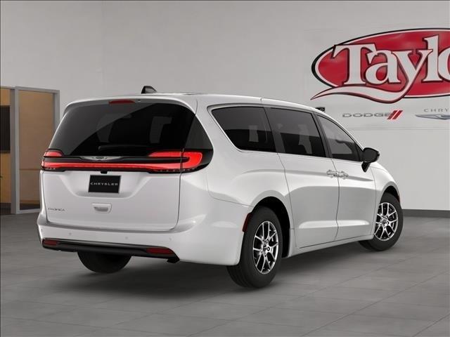 new 2026 Chrysler Pacifica car, priced at $39,424