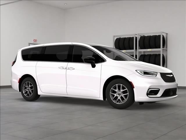 new 2026 Chrysler Pacifica car, priced at $39,424