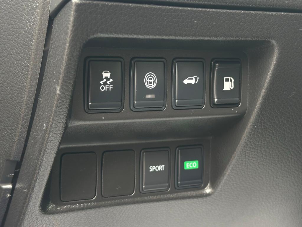 used 2019 Nissan Rogue car, priced at $19,958