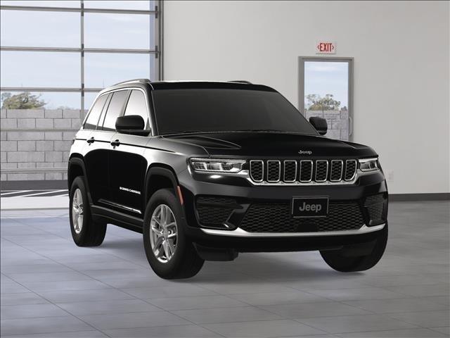 new 2025 Jeep Grand Cherokee car, priced at $38,004
