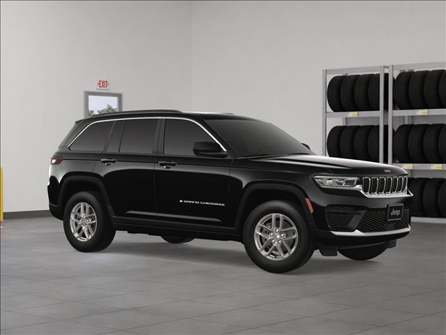 new 2025 Jeep Grand Cherokee car, priced at $38,004
