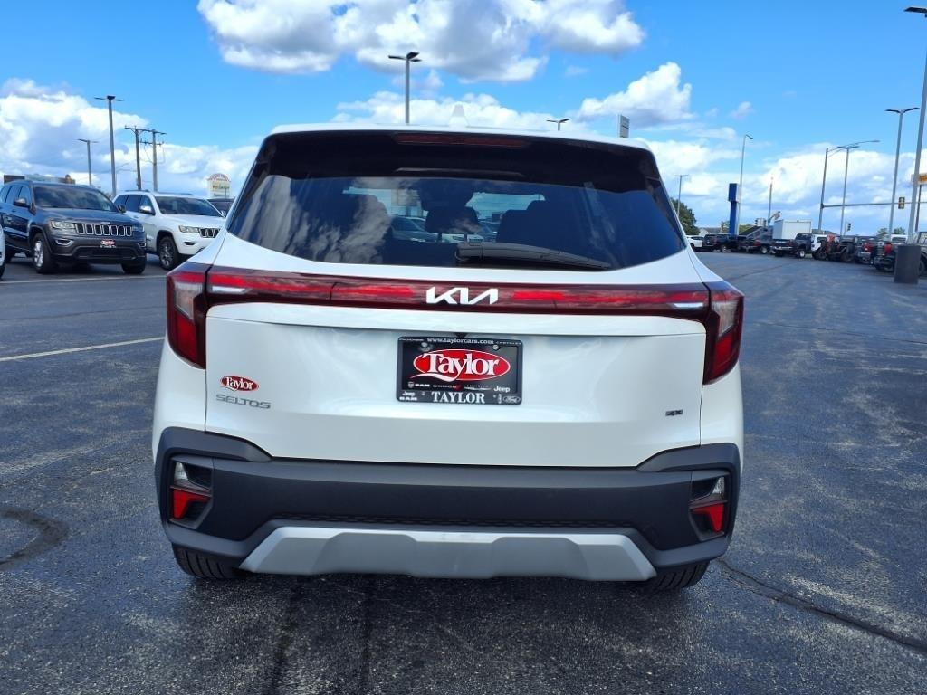 used 2024 Kia Seltos car, priced at $22,147