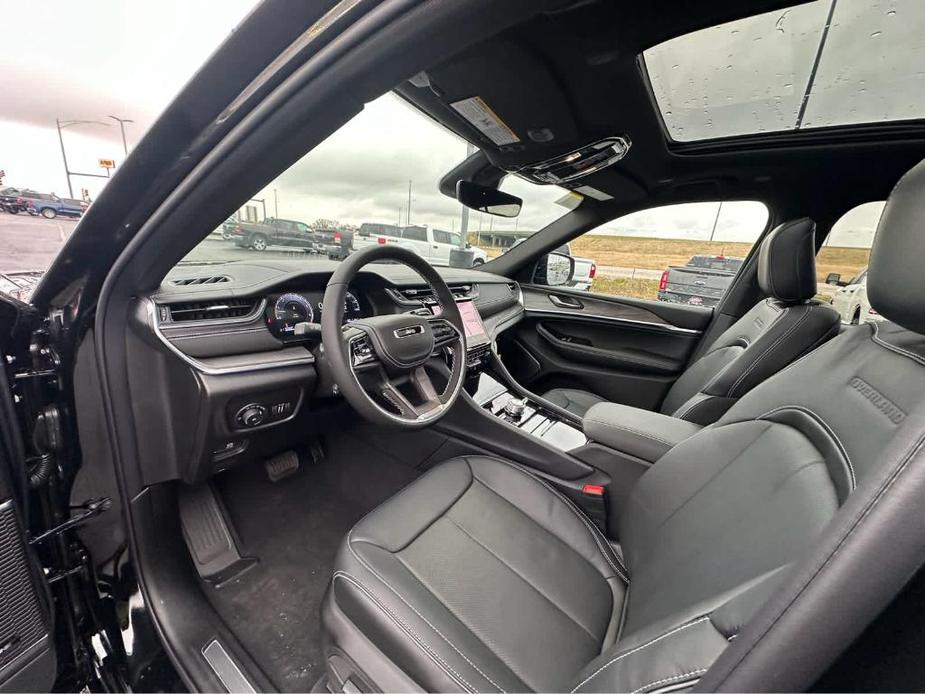 new 2025 Jeep Grand Cherokee car, priced at $57,499