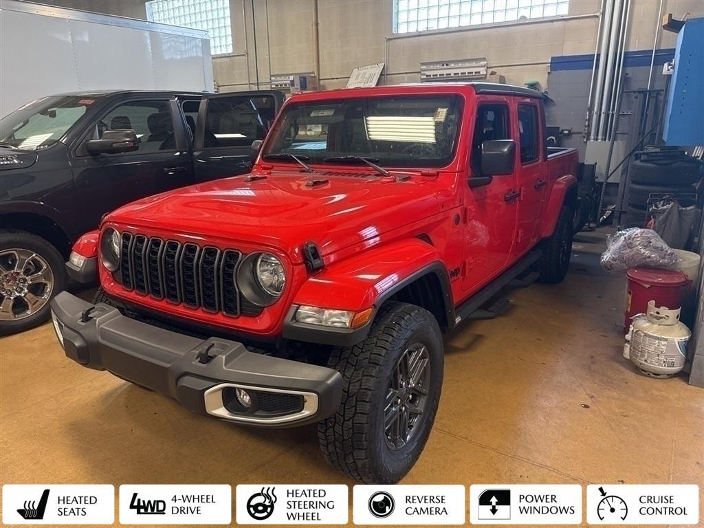 used 2024 Jeep Gladiator car, priced at $37,212