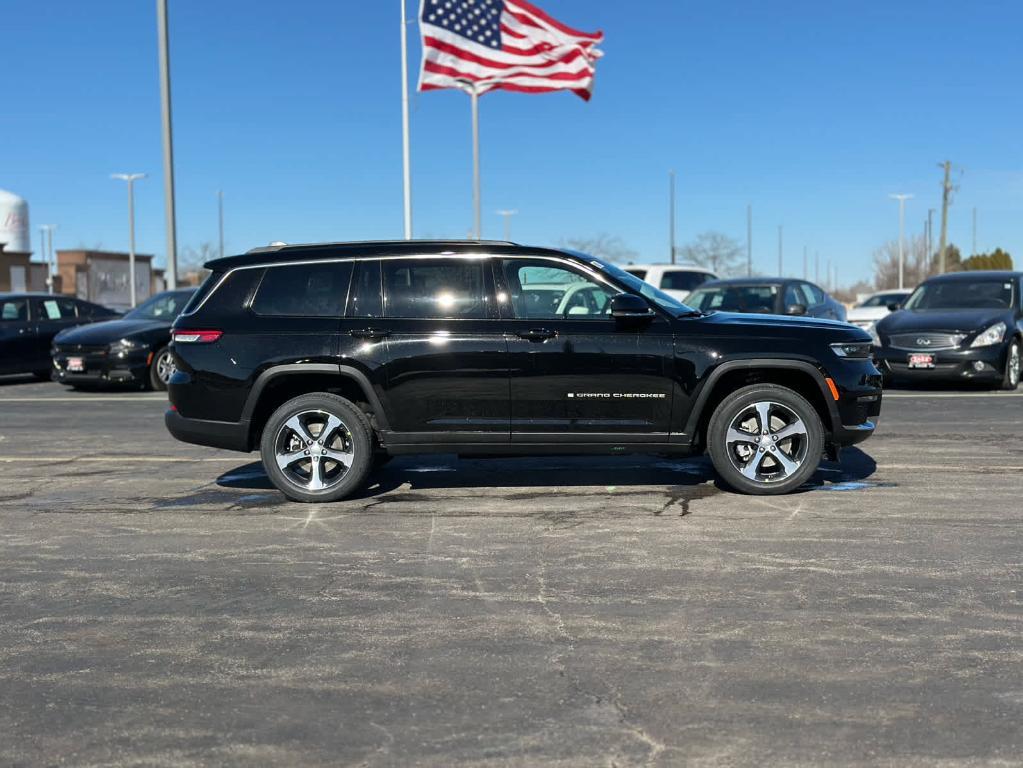 new 2025 Jeep Grand Cherokee L car, priced at $54,535