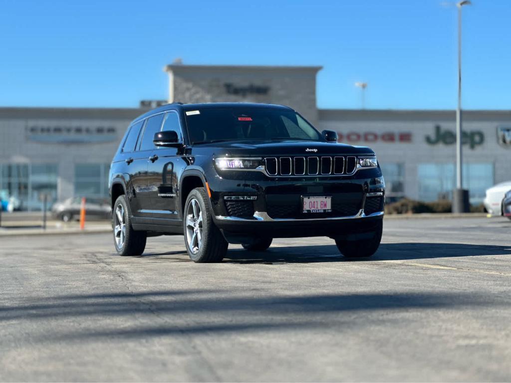 new 2025 Jeep Grand Cherokee L car, priced at $54,535