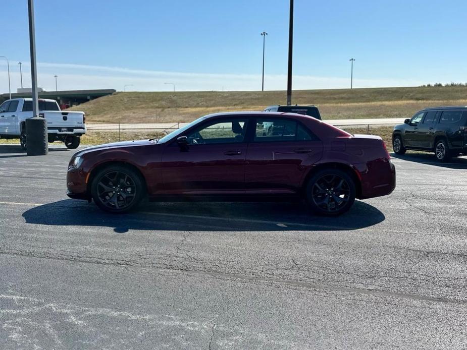 new 2023 Chrysler 300 car, priced at $33,000