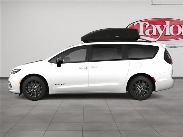 new 2025 Chrysler Pacifica car, priced at $43,677