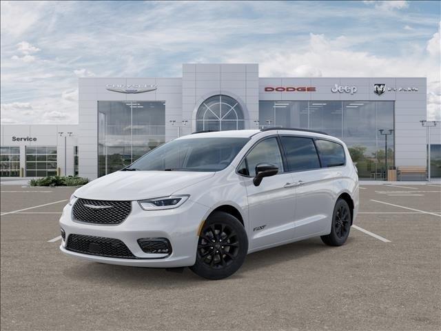 new 2025 Chrysler Pacifica car, priced at $39,816