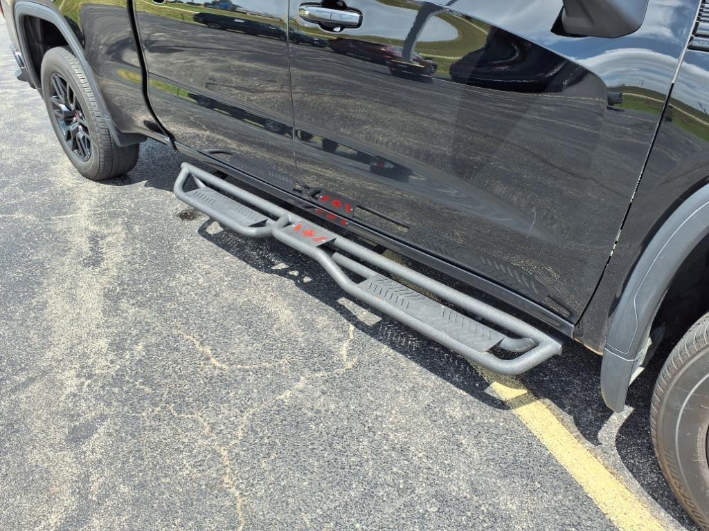used 2022 GMC Sierra 1500 car, priced at $40,797
