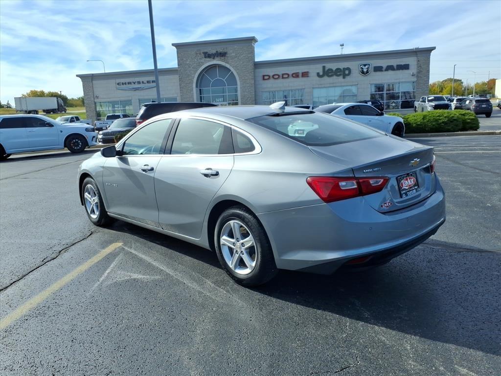 used 2024 Chevrolet Malibu car, priced at $20,116