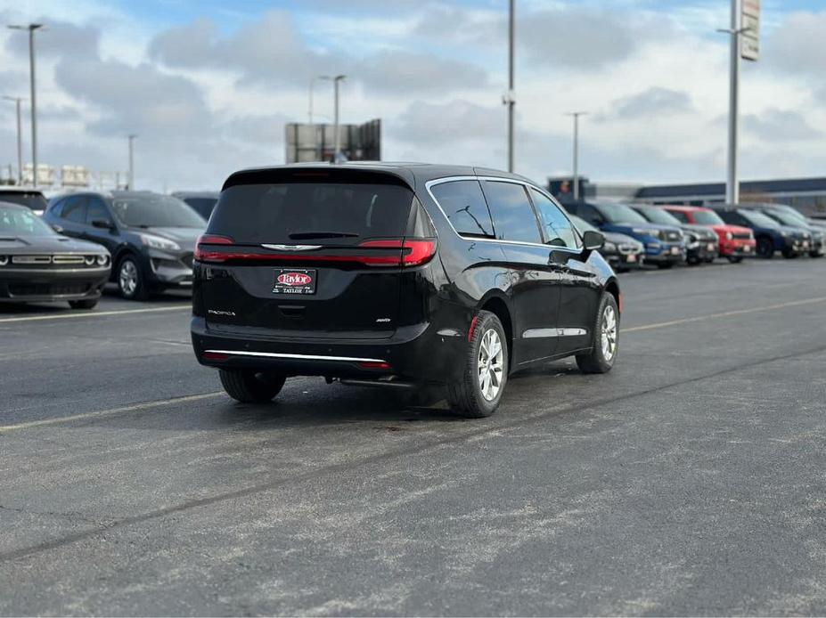 new 2025 Chrysler Pacifica car, priced at $46,777