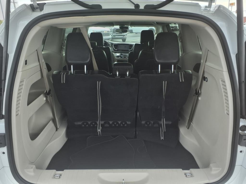 used 2023 Chrysler Pacifica car, priced at $23,886