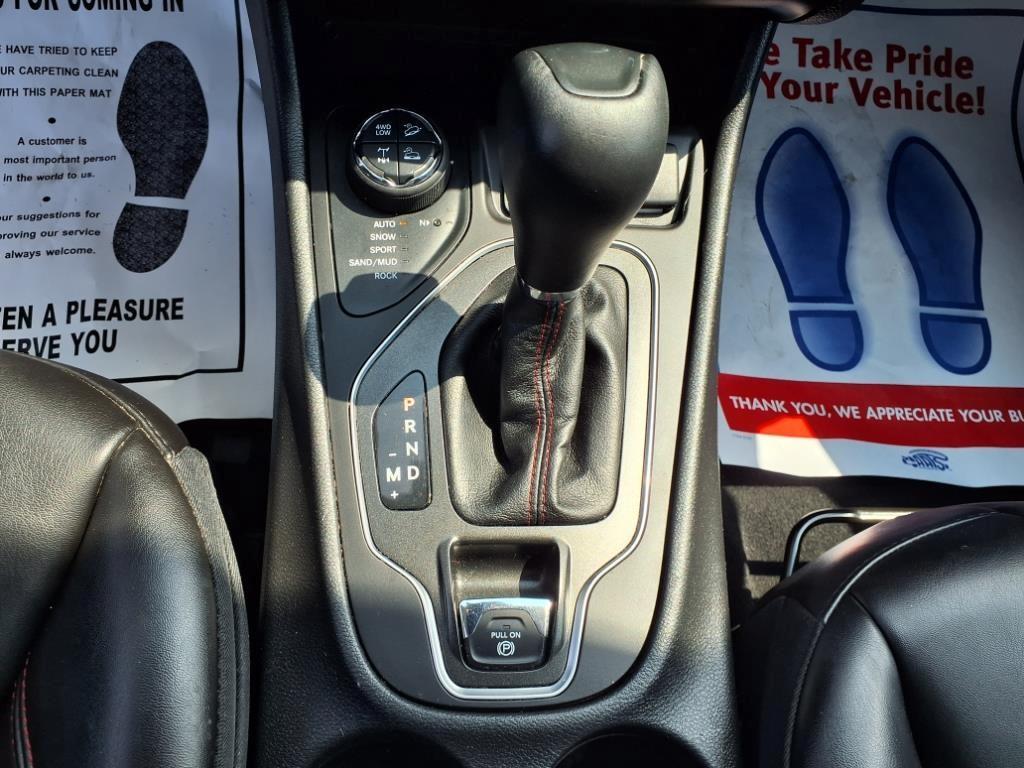 used 2021 Jeep Cherokee car, priced at $23,507
