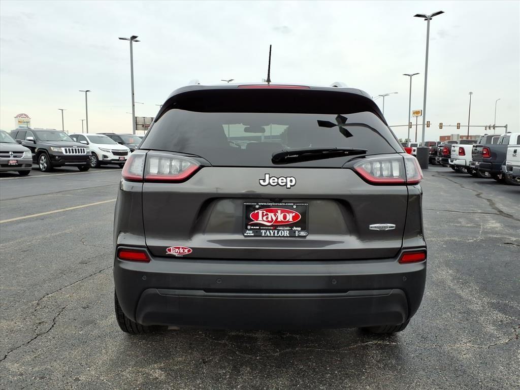 used 2019 Jeep Cherokee car, priced at $18,495