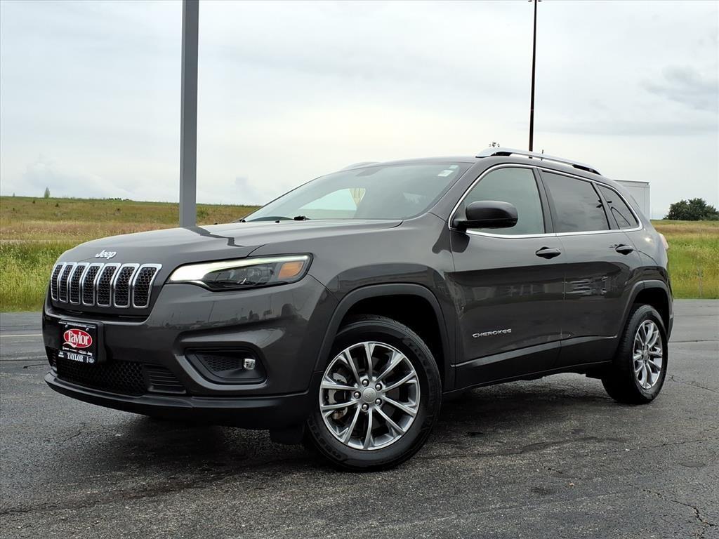 used 2019 Jeep Cherokee car, priced at $18,495