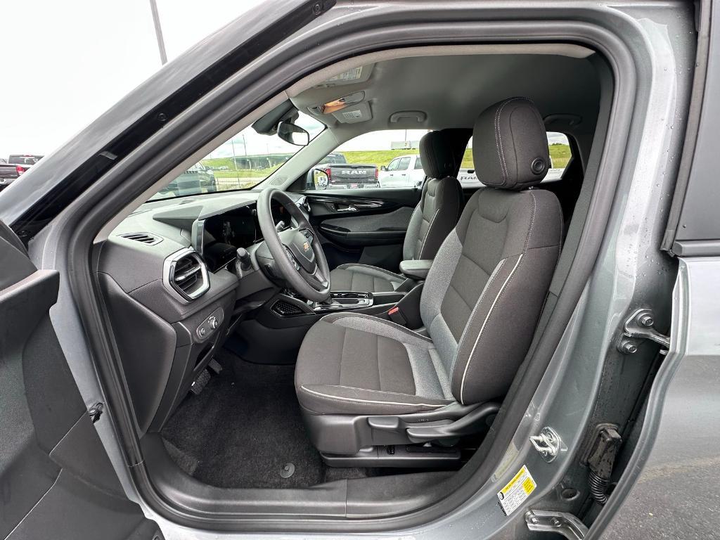 used 2024 Chevrolet TrailBlazer car, priced at $27,400