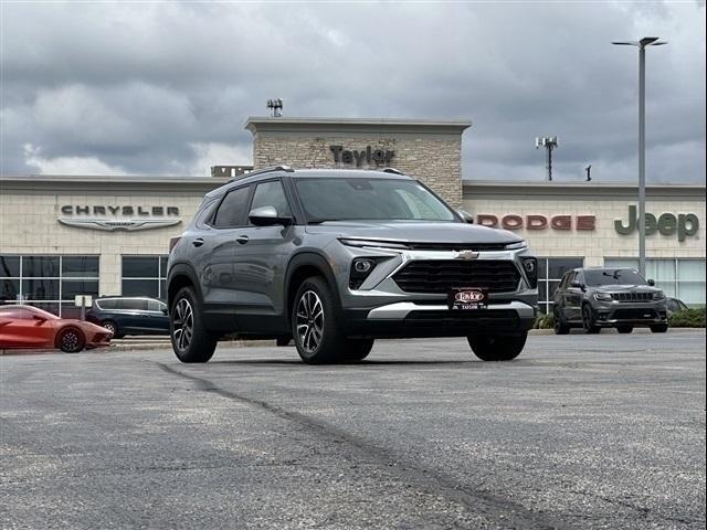 used 2024 Chevrolet TrailBlazer car, priced at $23,942