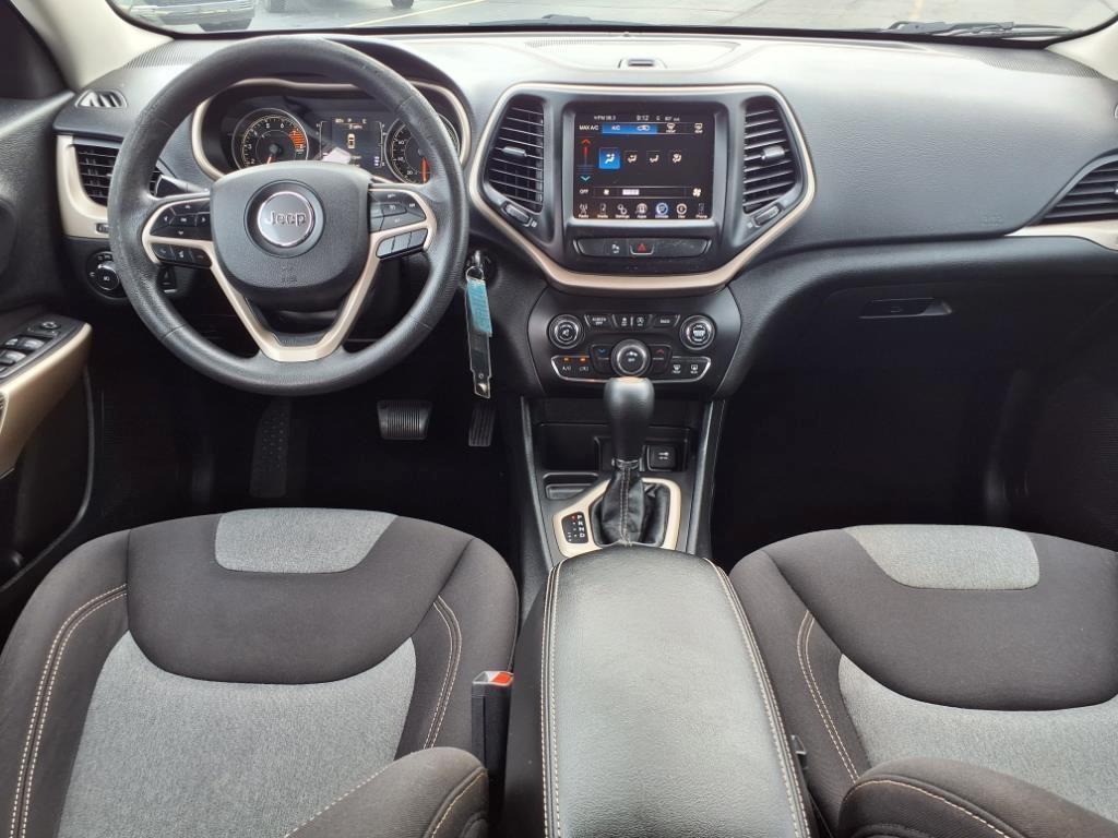 used 2018 Jeep Cherokee car, priced at $15,995