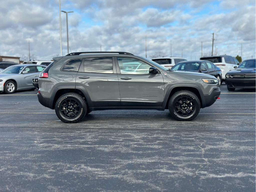 used 2022 Jeep Cherokee car, priced at $27,890