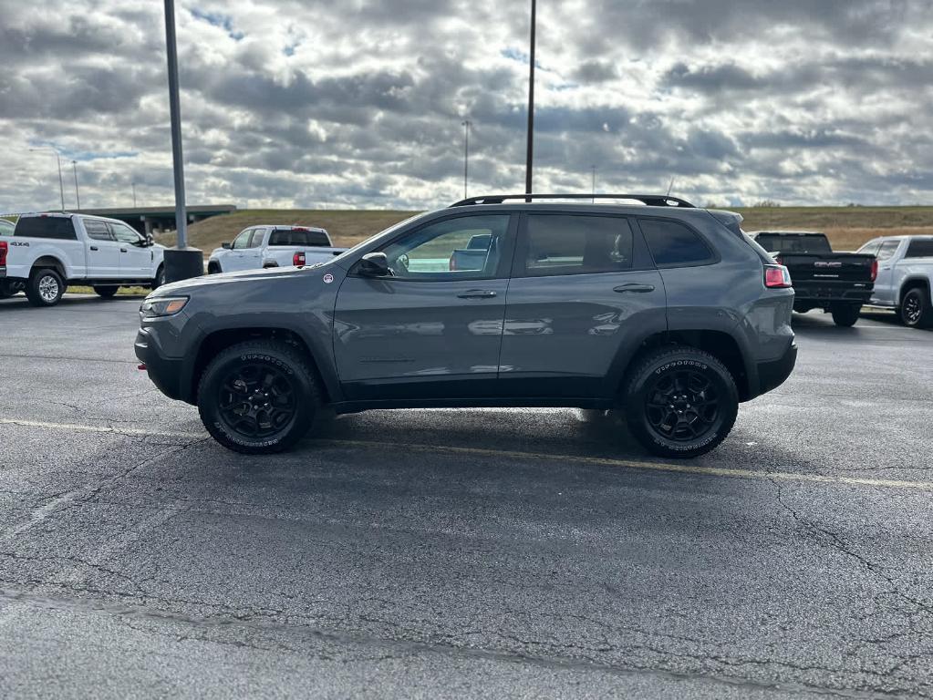 used 2022 Jeep Cherokee car, priced at $27,890