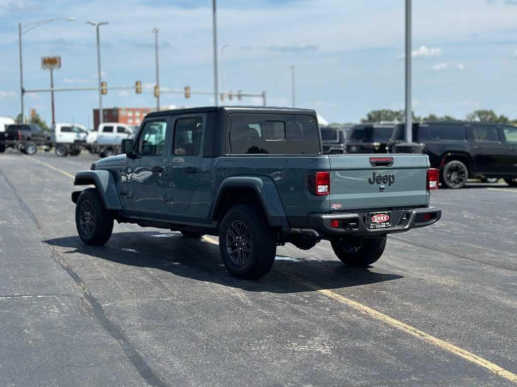 new 2024 Jeep Gladiator car, priced at $45,424