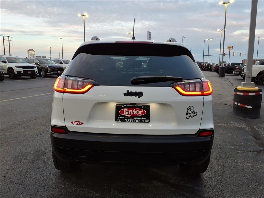 used 2022 Jeep Cherokee car, priced at $26,182