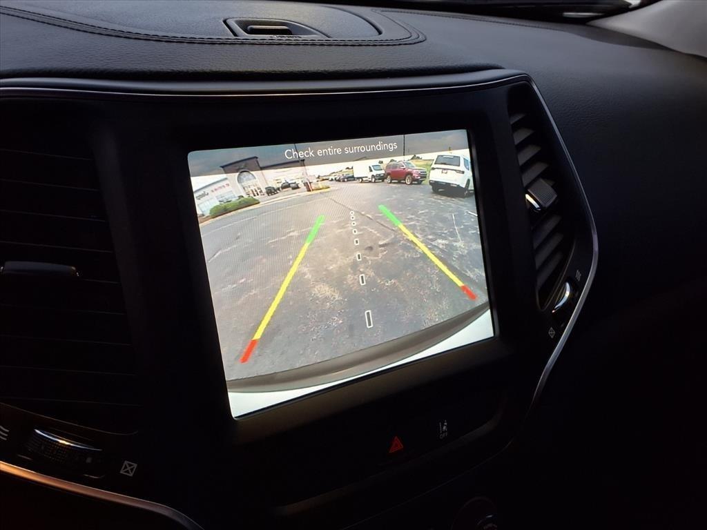 used 2022 Jeep Cherokee car, priced at $26,182