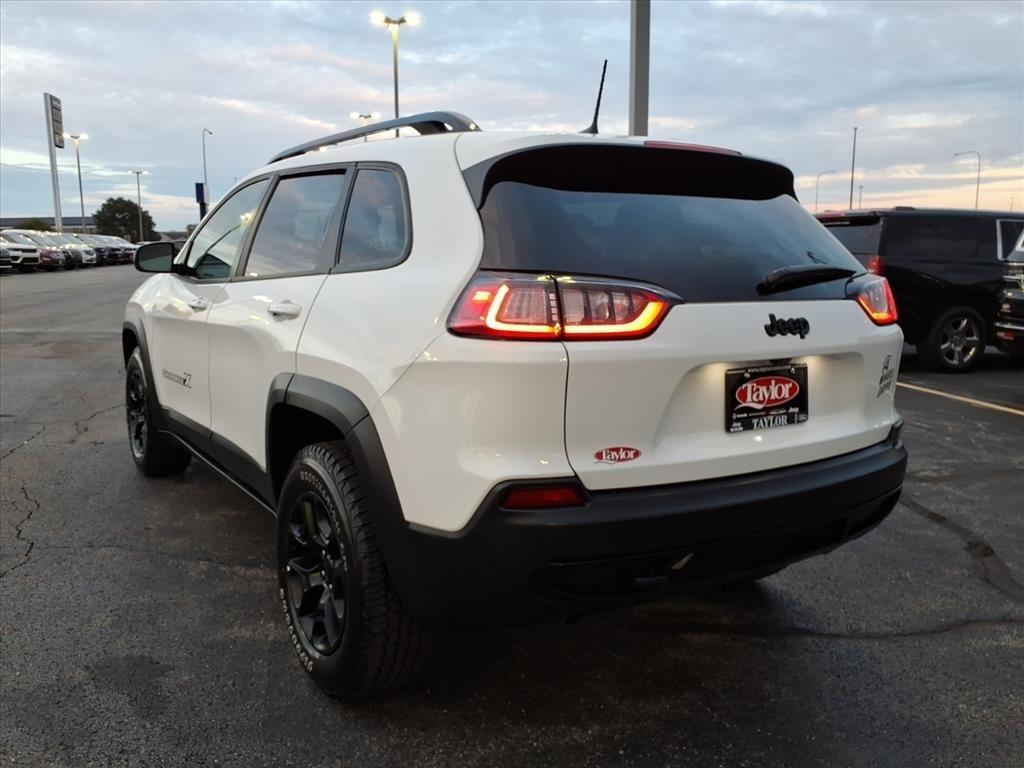 used 2022 Jeep Cherokee car, priced at $26,182