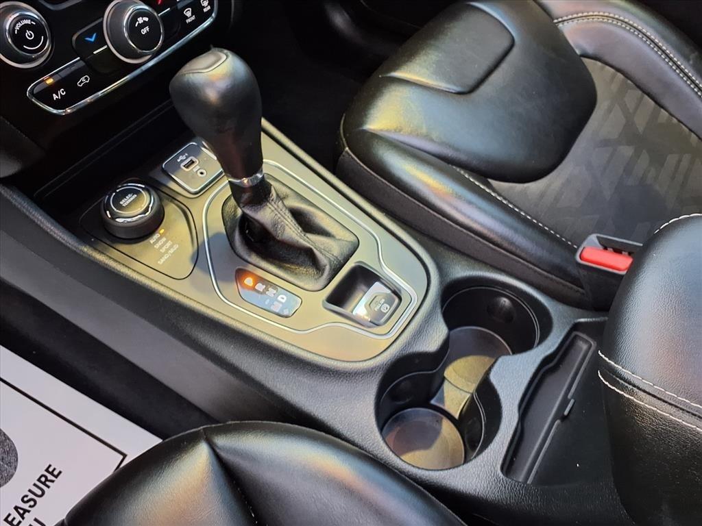 used 2022 Jeep Cherokee car, priced at $26,182